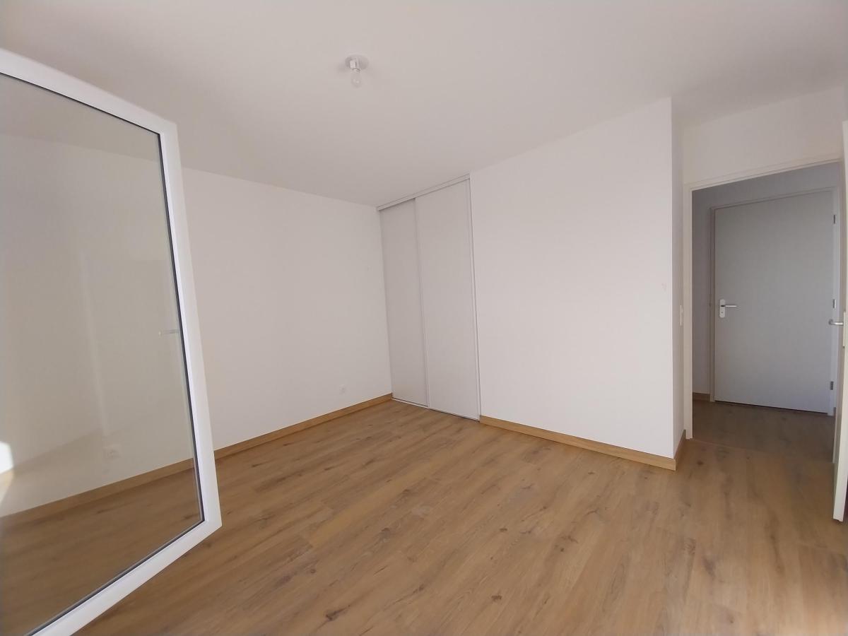 
																																							3 pièces - 
																																						3ème étage - 76m² - 891,34 € - Photo #6