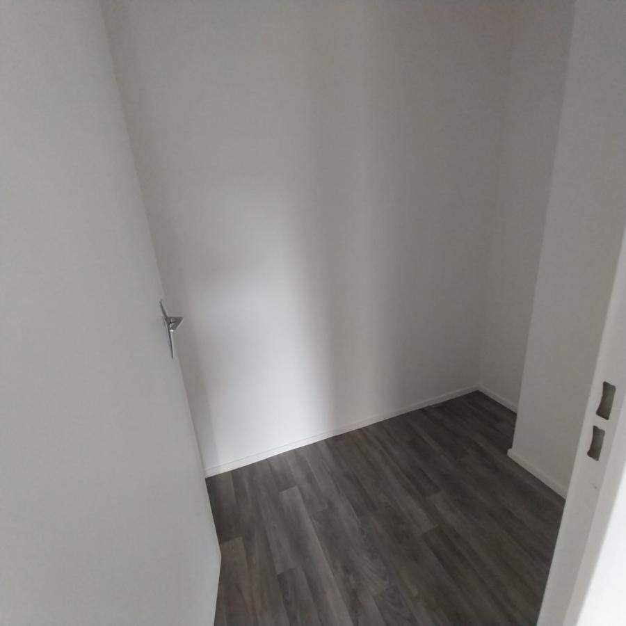 
																			4 pièces - 
																		3ème étage - 105m² - 330 000 € - Photo #6