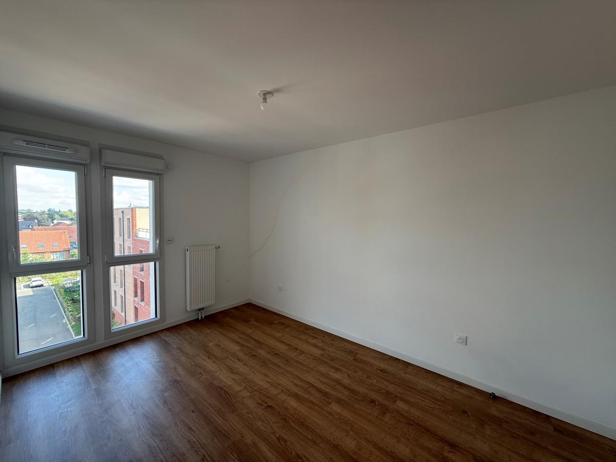 
																																							4 pièces - 
																																						4ème étage - 89m² - 1 056,92 € - Photo #6