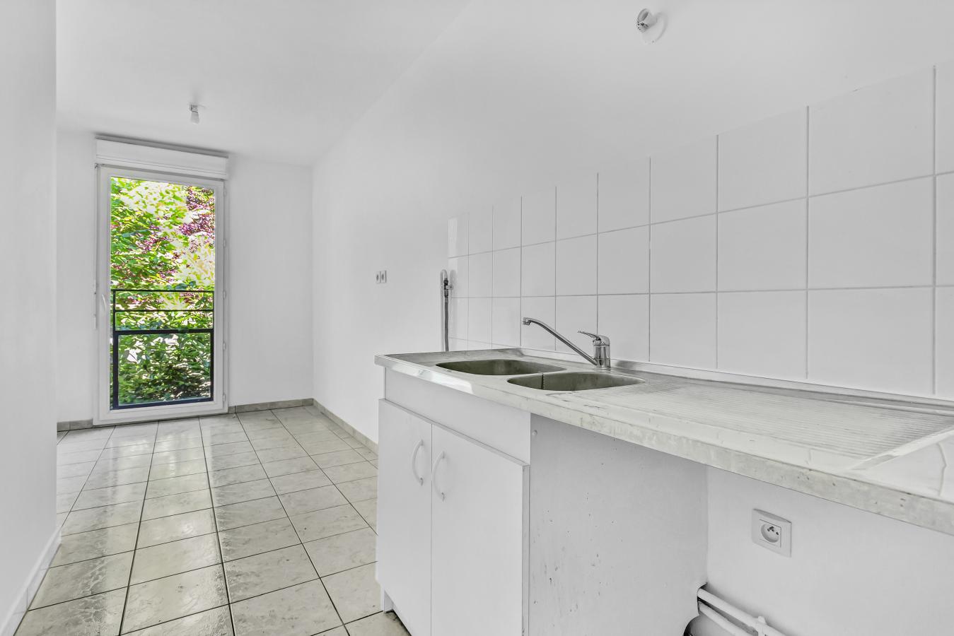 
																																							4 pièces - 
																																						2ème étage - 84m² - 1 687,03 € - Photo #1