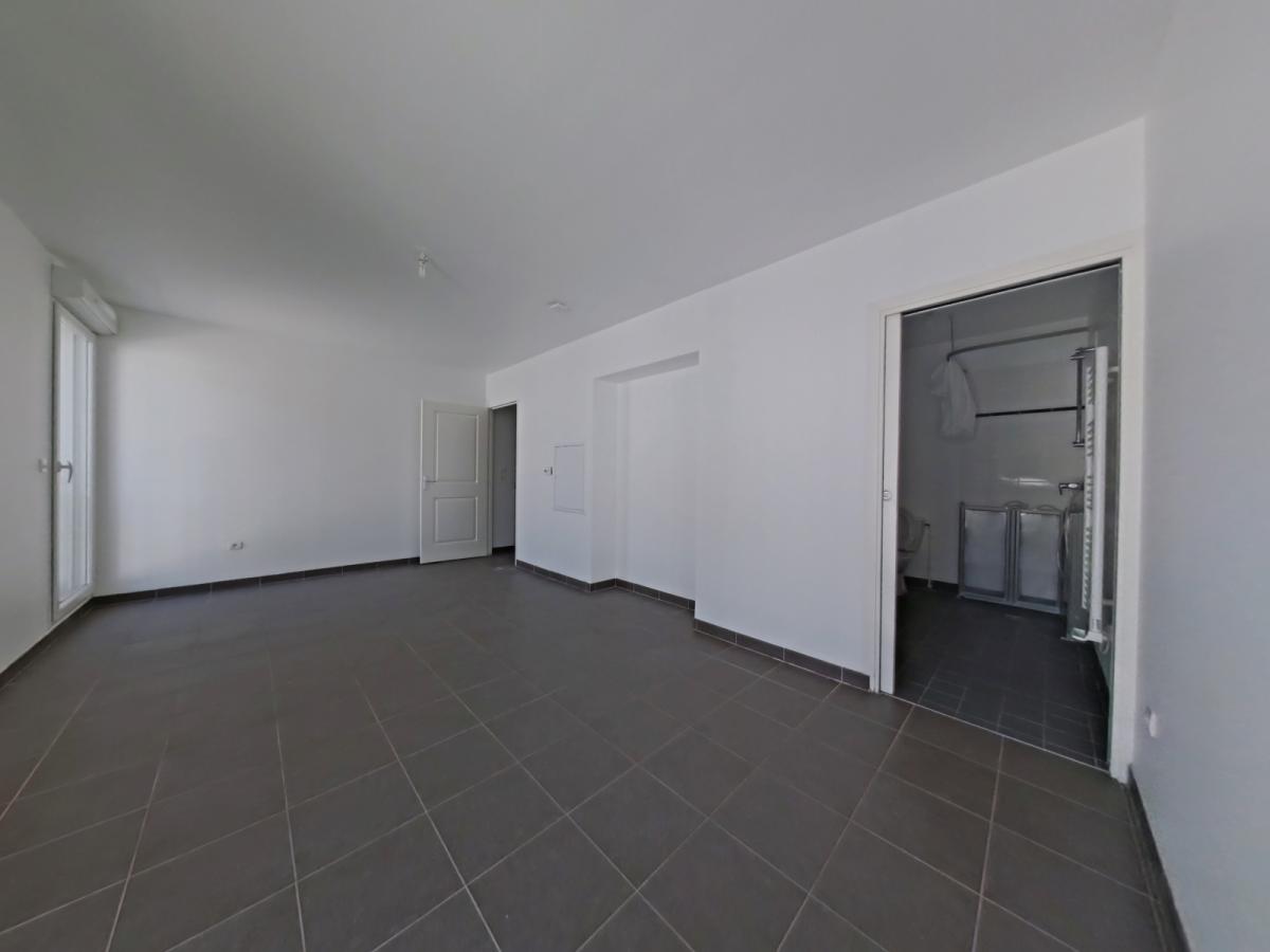 1 pièce - 1er étage - 29m² - 442,11 € - Photo #1