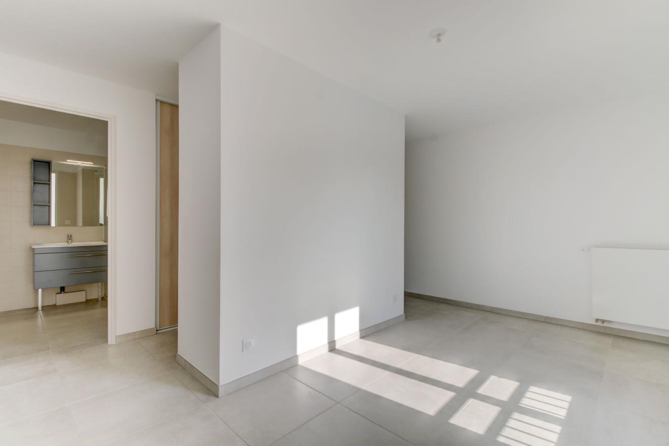
																																							3 pièces - 
																																						RDC - 66m² - 1 149,78 € - Photo #5