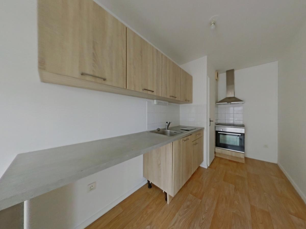 3 pièces - 1er étage - 68m² - 760,99 € - Photo #1