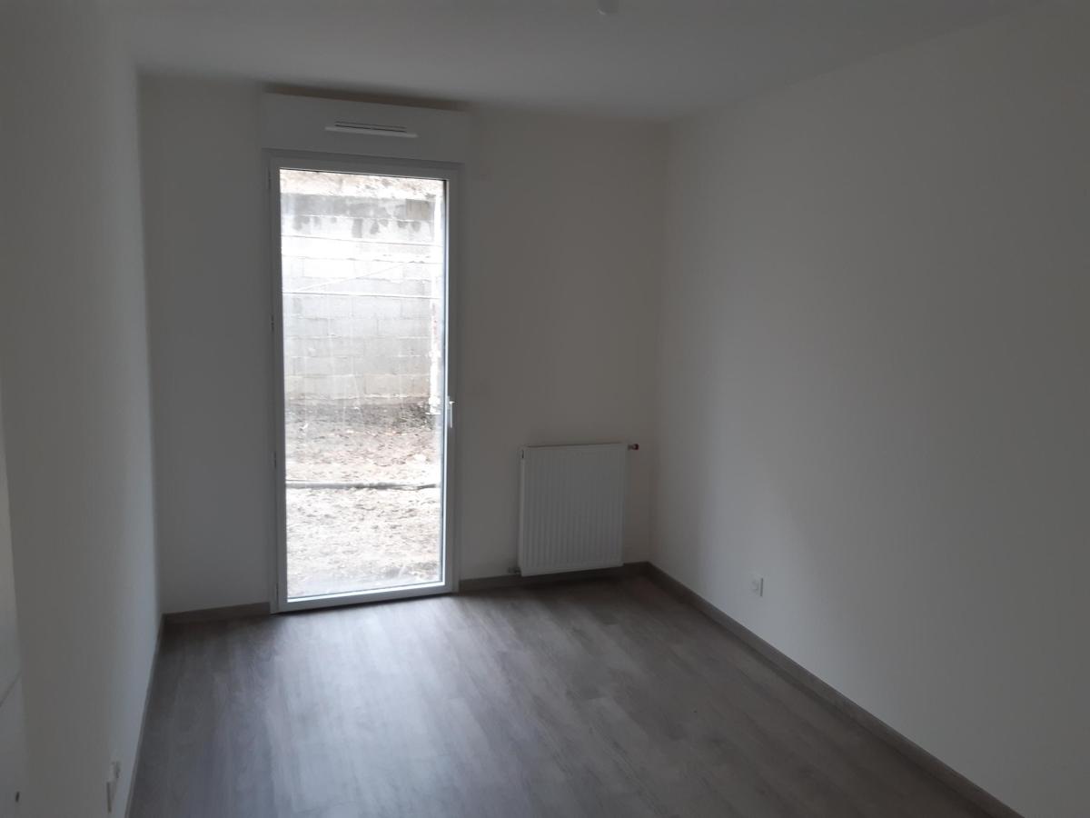 
																			4 pièces - 
																		RDC - 92m² - 1 213,38 € - Photo #1
