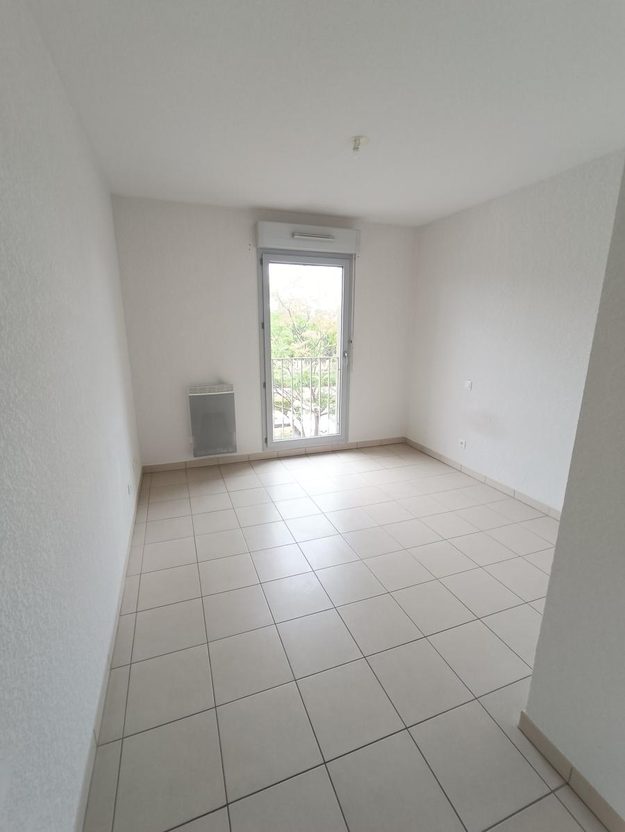 
																			3 pièces – 
																		1er étage – 65m² - 205 000 € - Photo #0