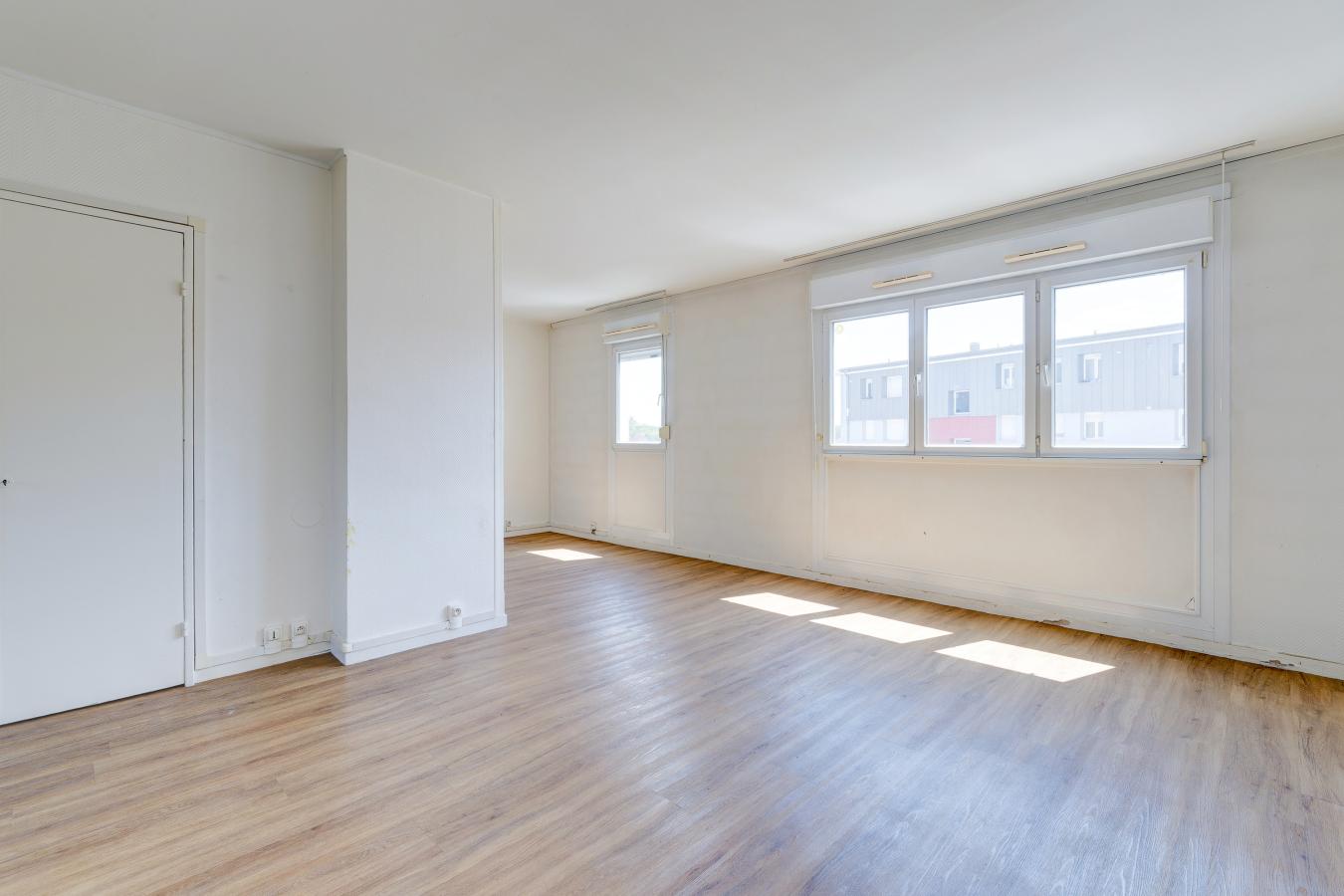4 pièces - 2ème étage - 67m² - 96 000 € - Photo #4
