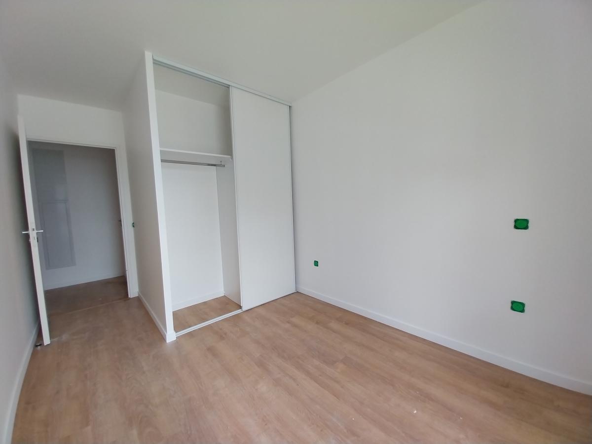 
																																							3 pièces - 
																																						2ème étage - 66m² - 898,73 € - Photo #2