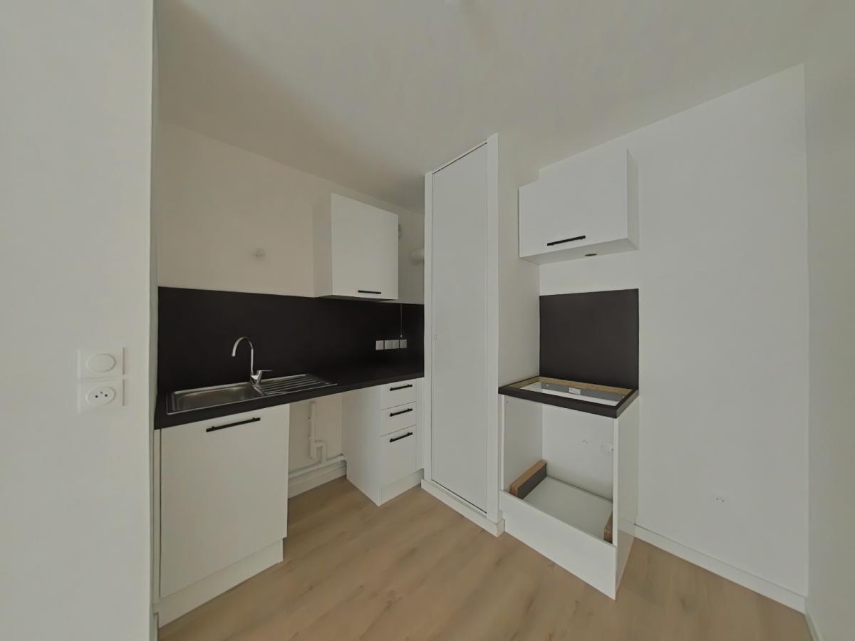 2 pièces - 2ème étage - 44m² - 629,31 € - Photo #3