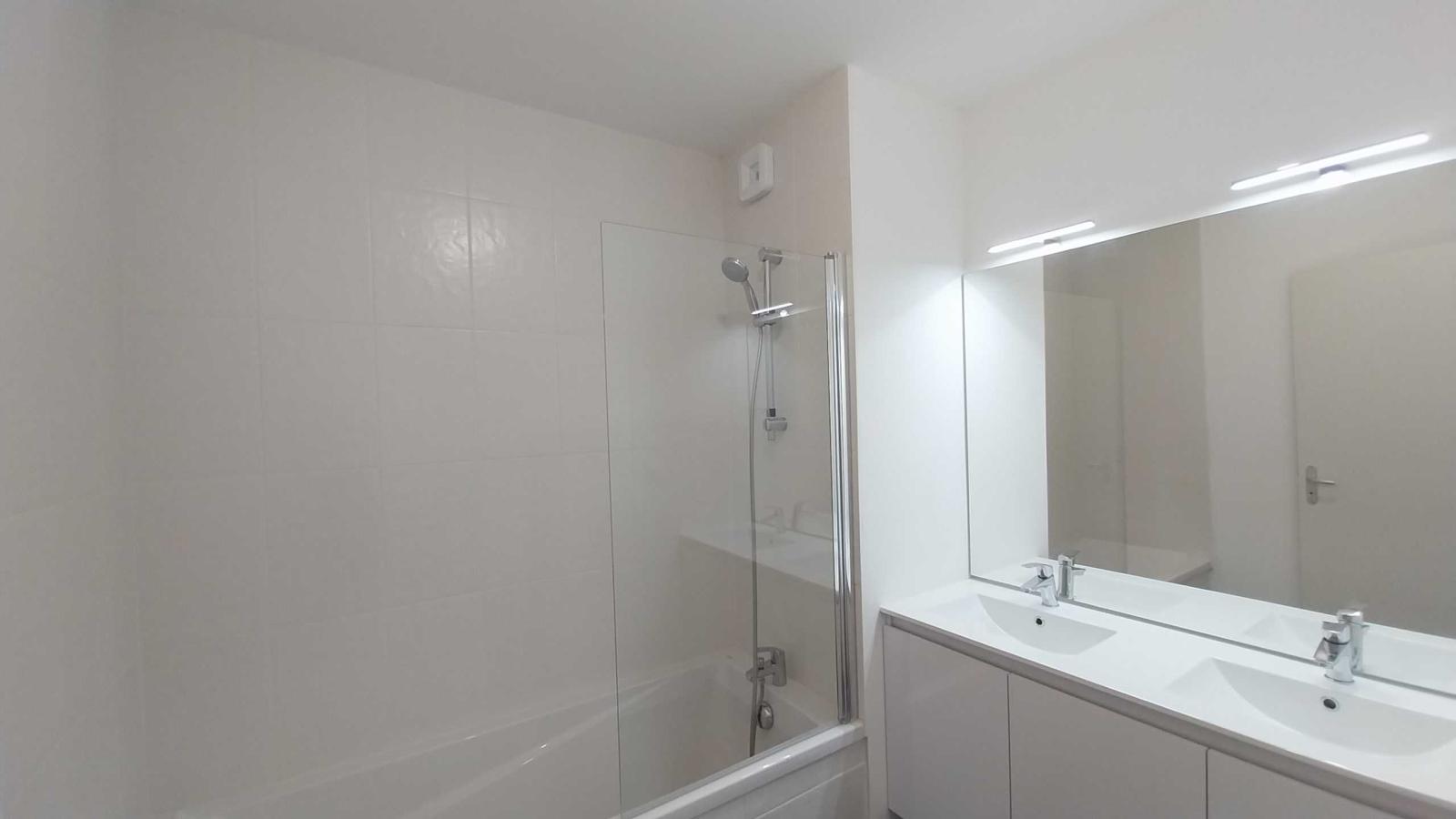 4 pièces - 9ème étage - 86m² - 1 231,21 € - Photo #4