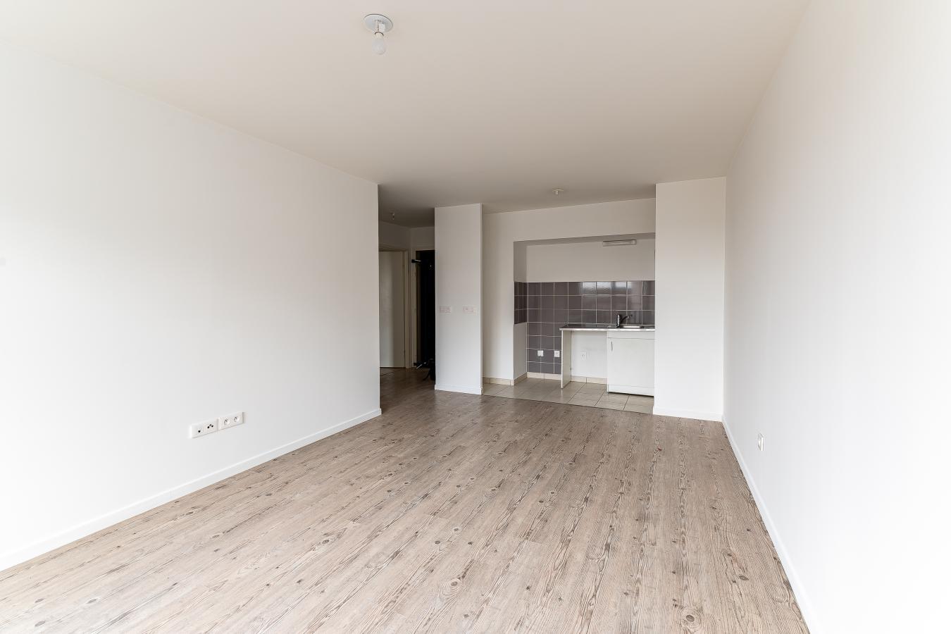 4 pièces - 3ème étage - 73m² - 1 129,40 € - Photo #4