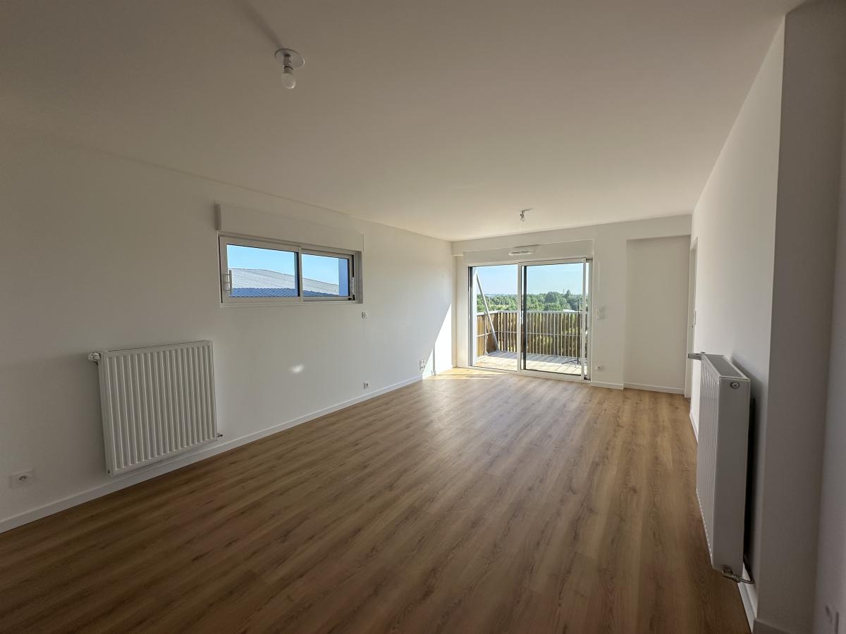 2 pièces - 5ème étage - 49m² - 718,77 € - Photo #2