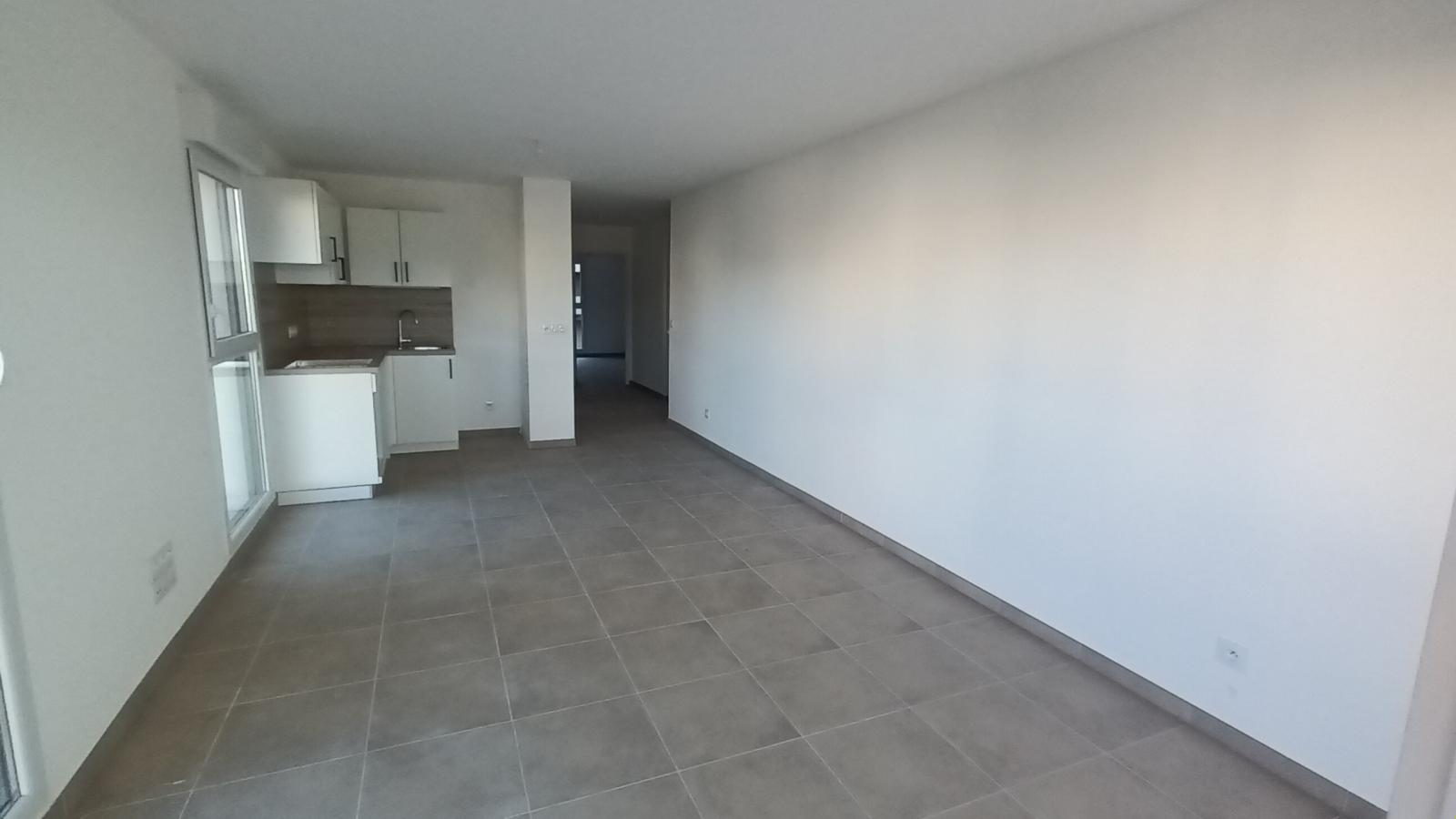 
																																							3 pièces - 
																																						1er étage - 66m² - 1 187,74 € - Photo #5