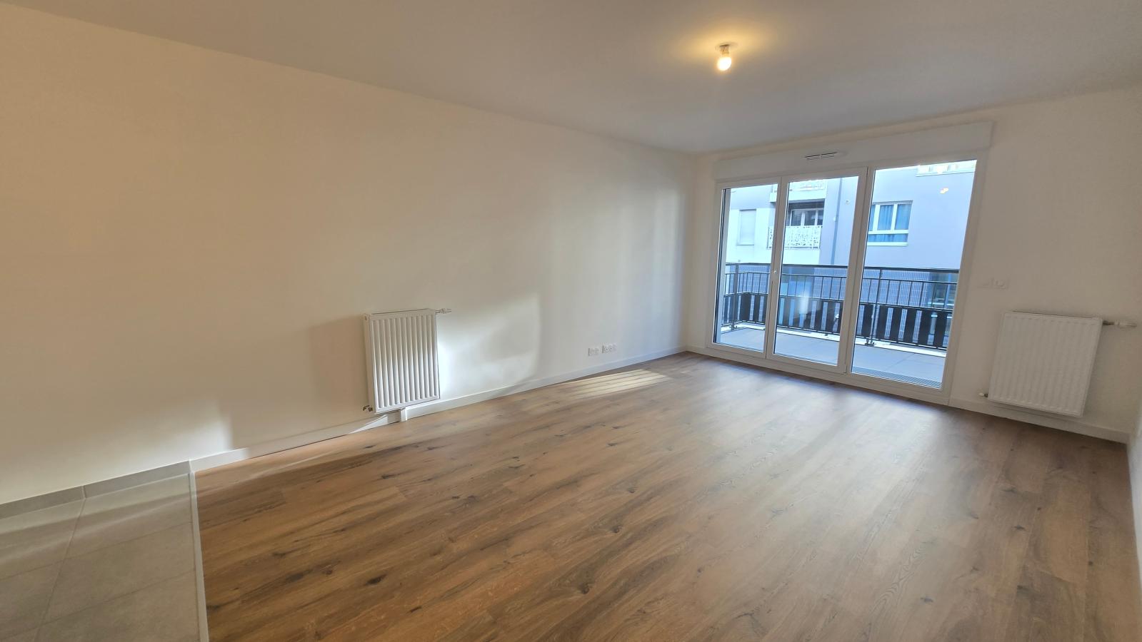 
																			2 pièces - 
																		1er étage - 45m² - 918,08 € - Photo #3