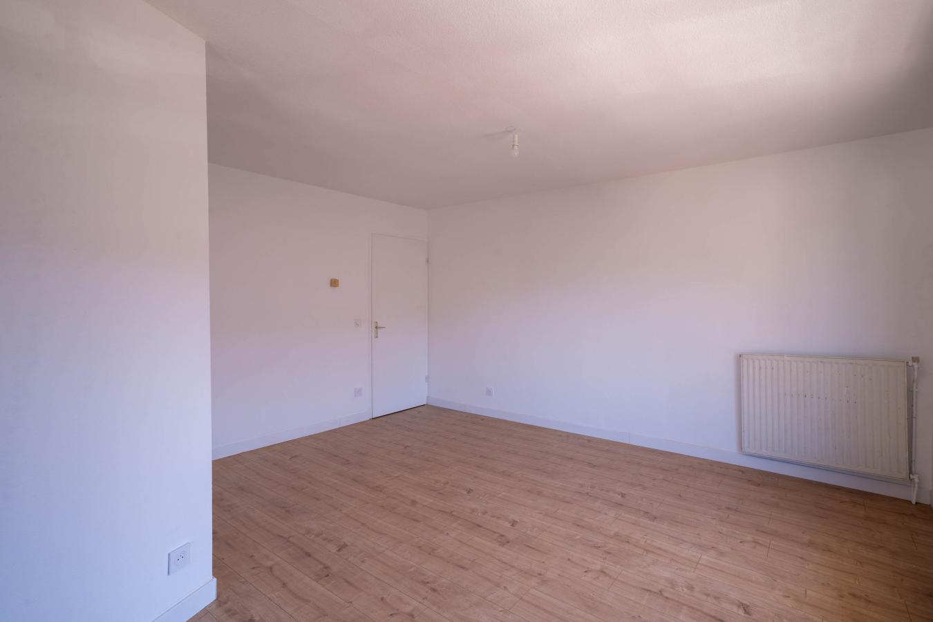 
																																							4 pièces - 
																																						4ème étage - 79m² - 190 000 € - Photo #1