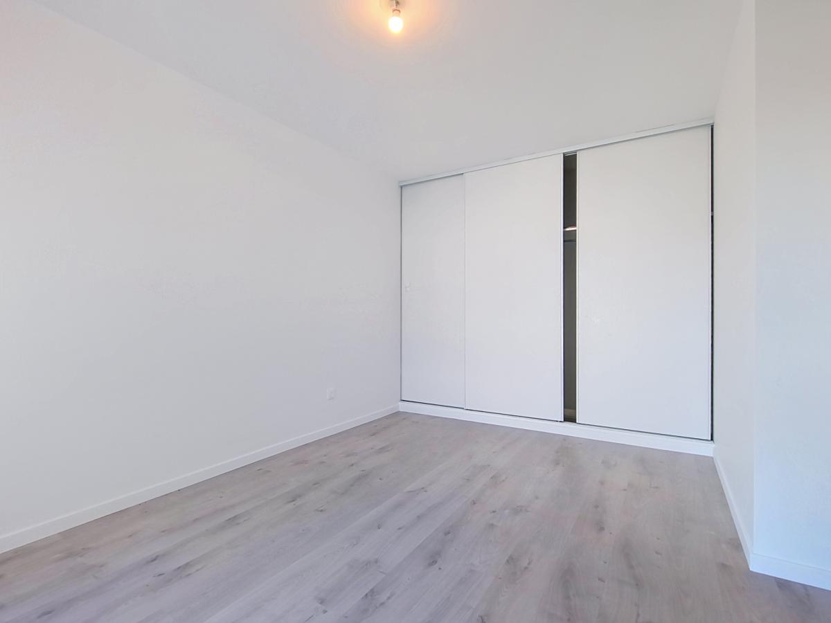 3 pièces - 3ème étage - 64m² - 1 107,92 € - Photo #2