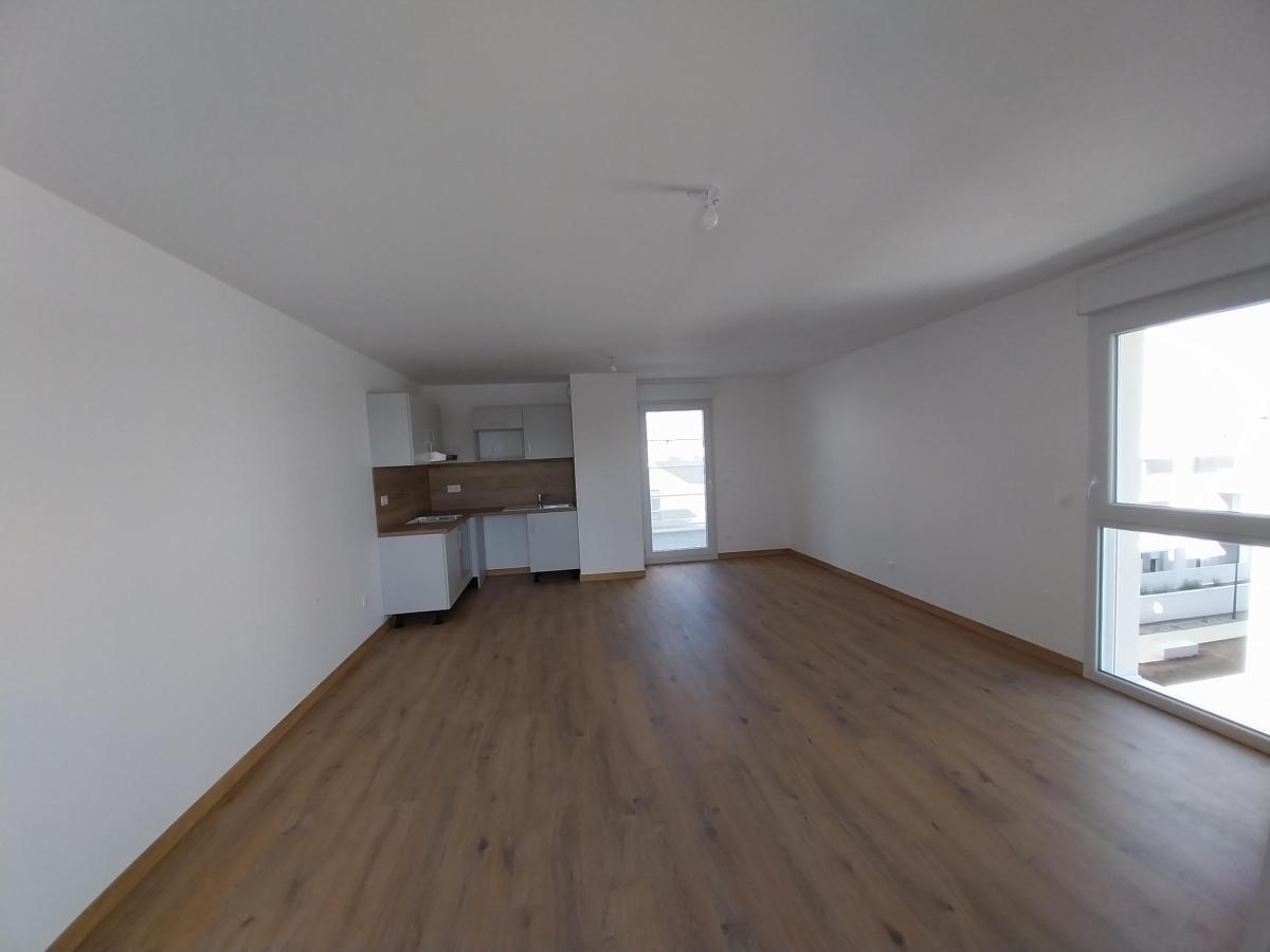 
																																							3 pièces - 
																																						3ème étage - 76m² - 891,34 € - Photo #2