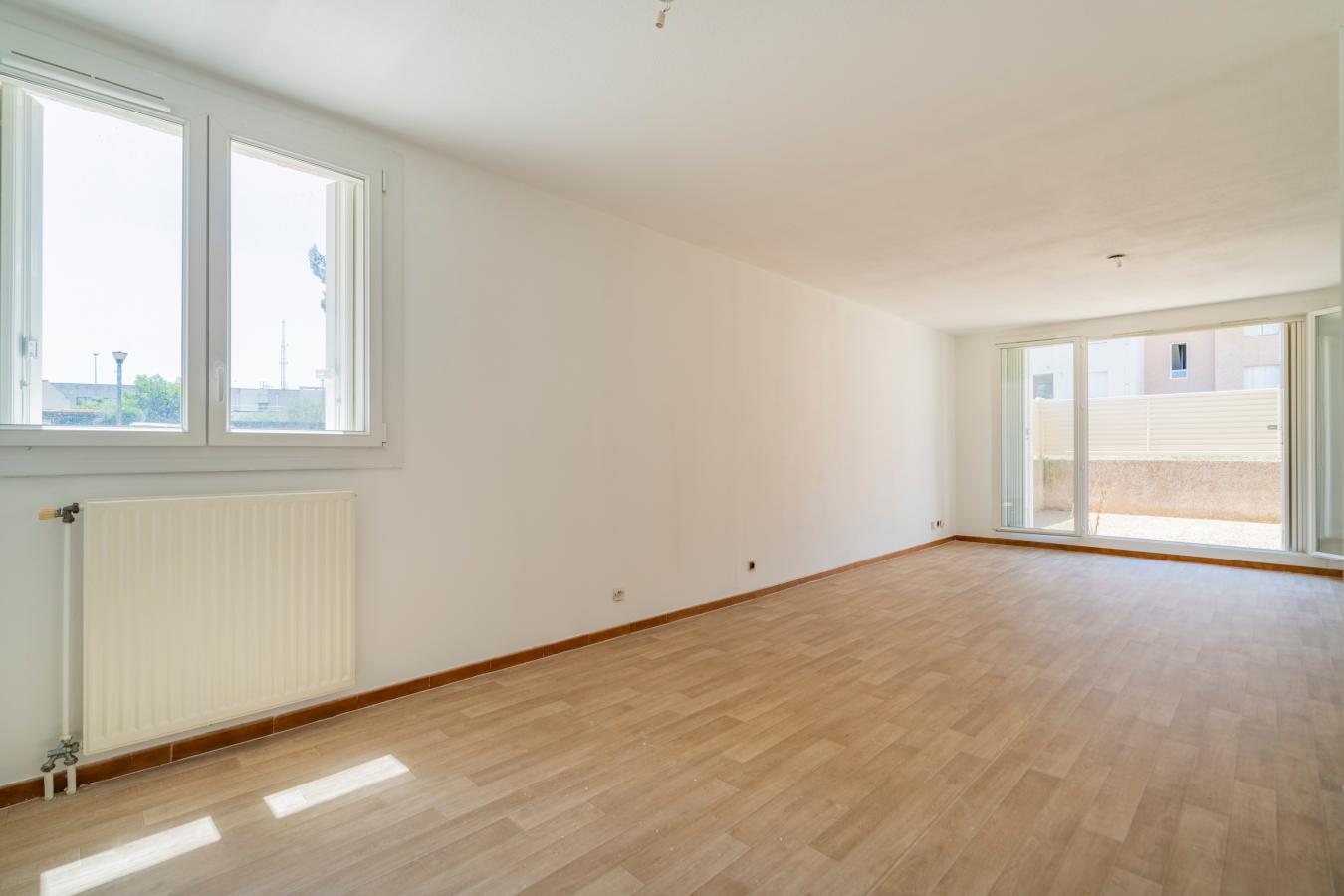 
																																							6 pièces - 
																																						RDC - 112m² - 220 000 € - Photo #4