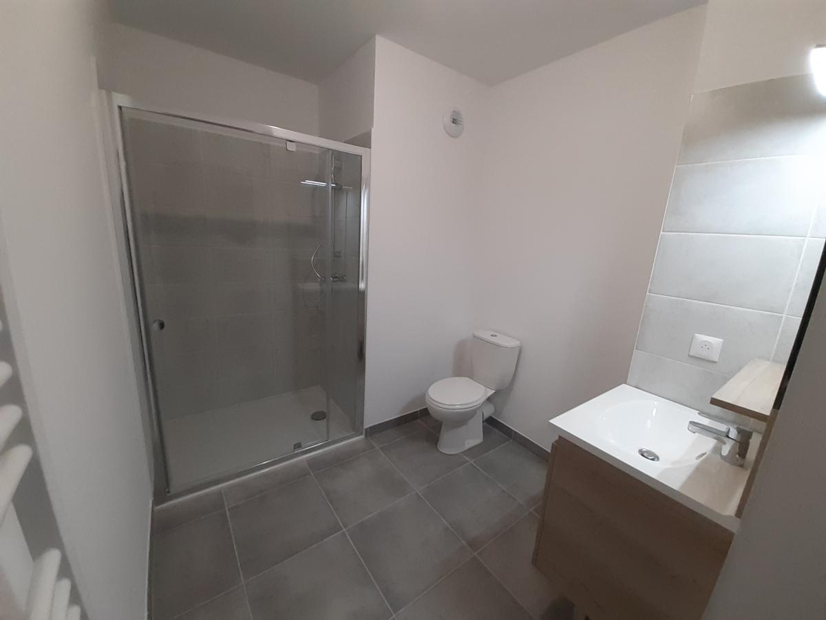 
																																							1 pièce - 
																																						1er étage - 31m² - 499,11 € - Photo #3