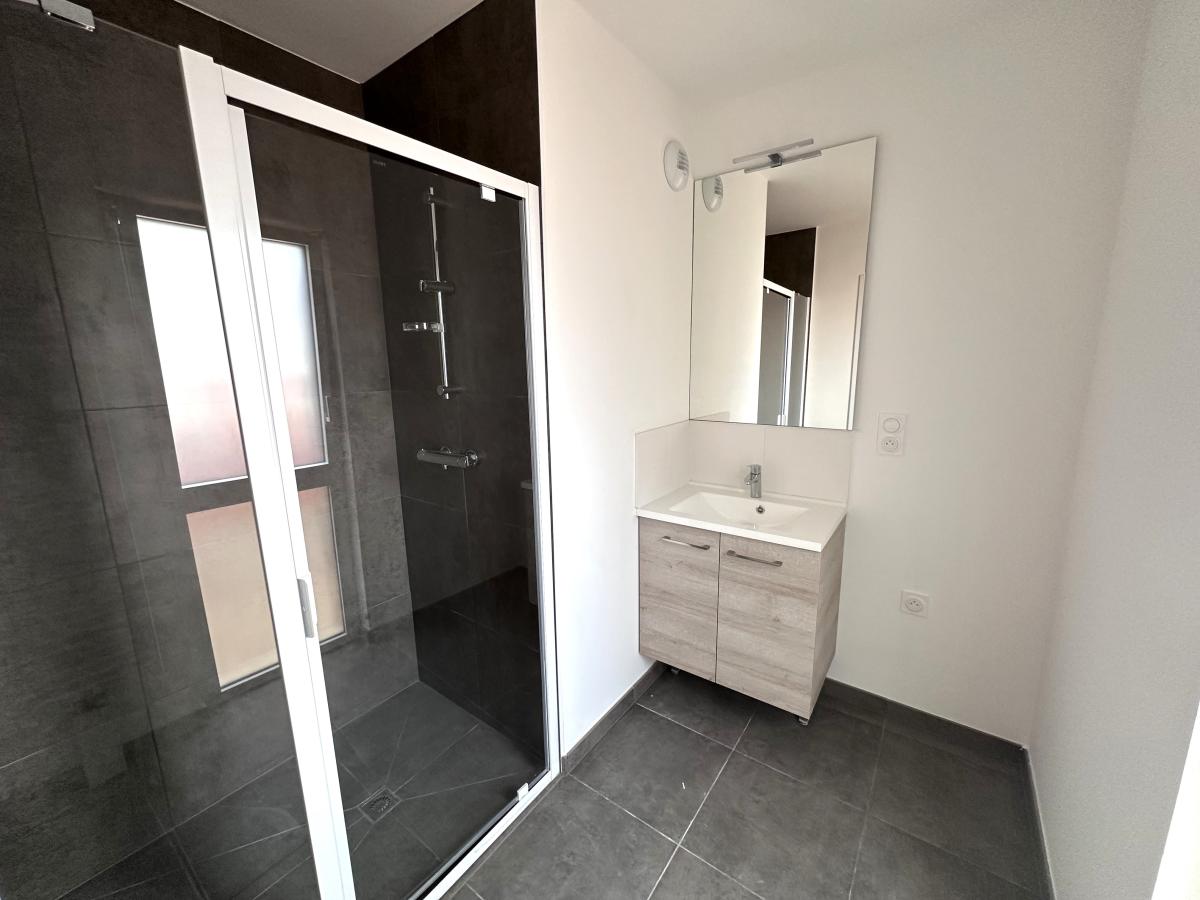 
																																							2 pièces - 
																																						1er étage - 48m² - 723,10 € - Photo #6
