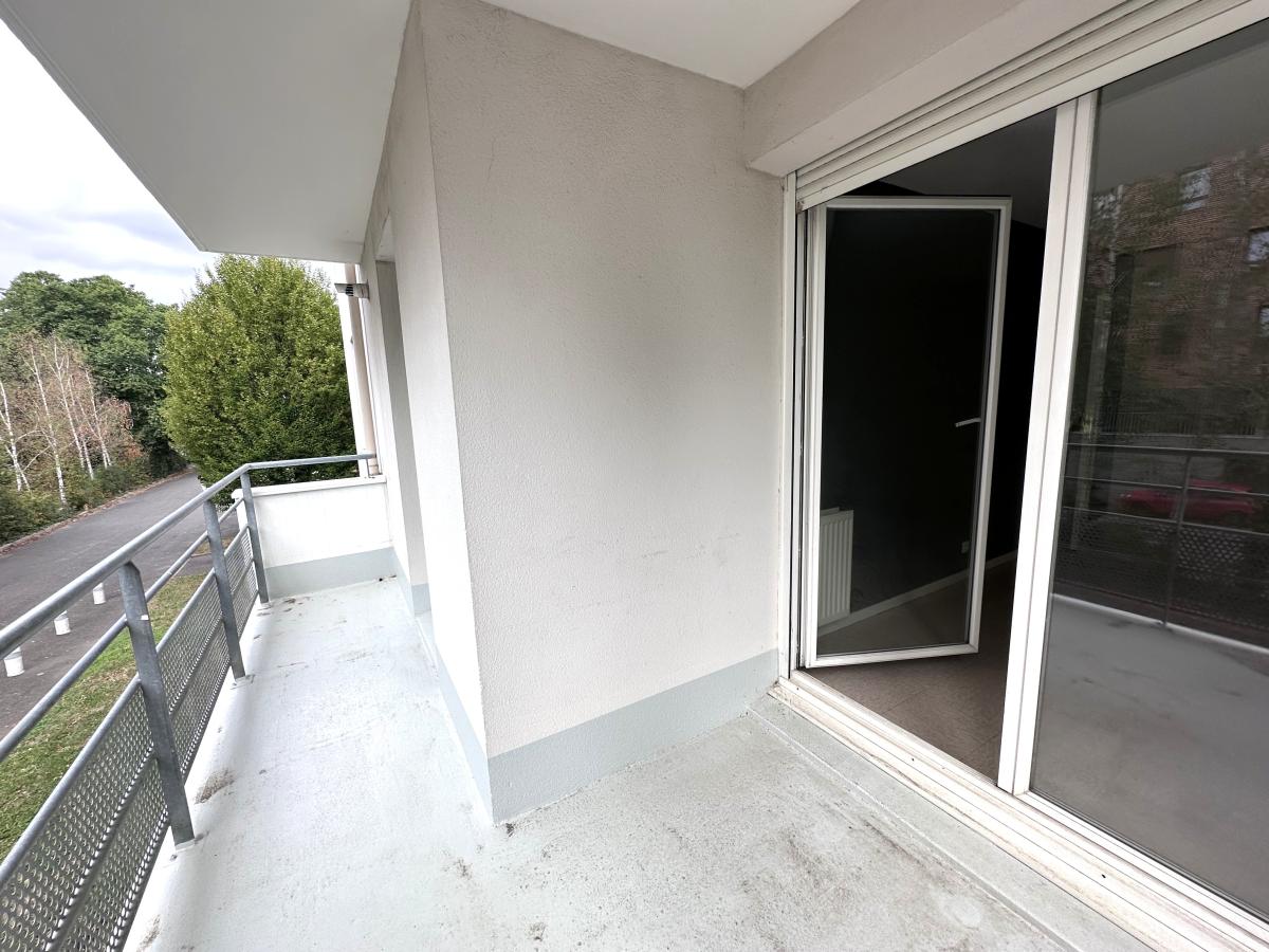 3 pièces - 1er étage - 73m² - 826,86 € - Photo #0