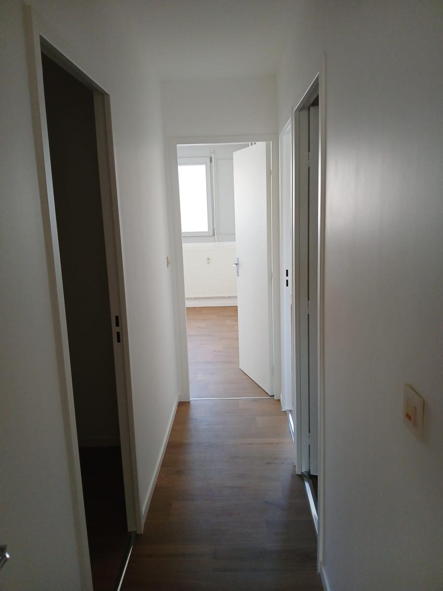 
																			3 pièces - 
																		3ème étage - 76m² - 1 097,64 € - Photo #4