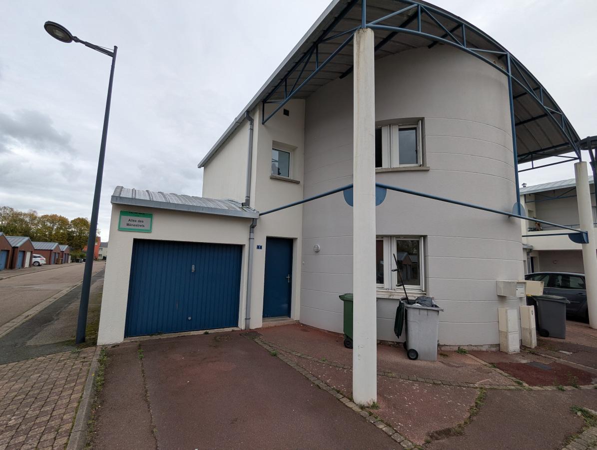 3 pièces - RDC - 80m² - 120 000 € - Photo #0