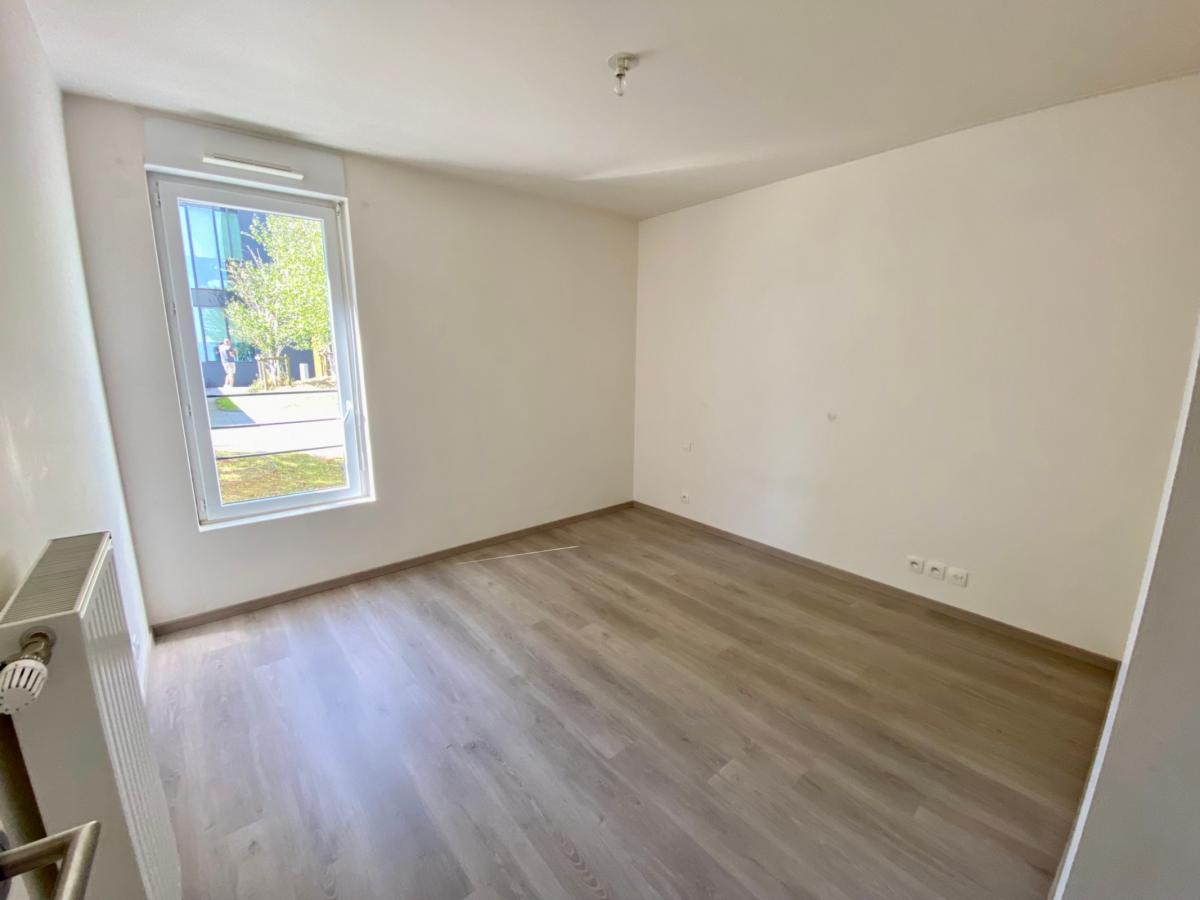 
																																							3 pièces - 
																																						1er étage - 69m² - 870,48 € - Photo #4