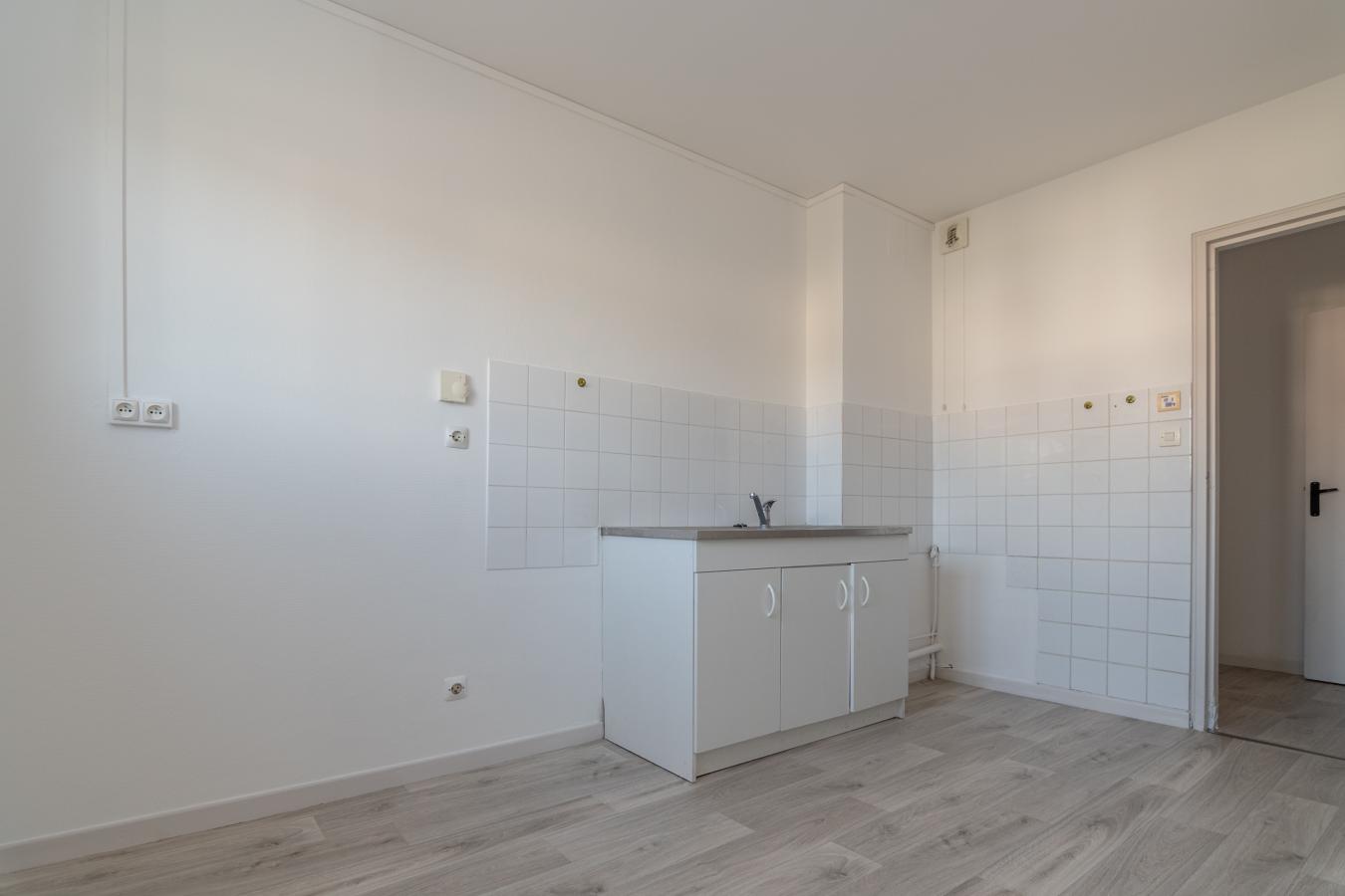 
																																							4 pièces - 
																																						1er étage - 81m² - 644,51 € - Photo #2