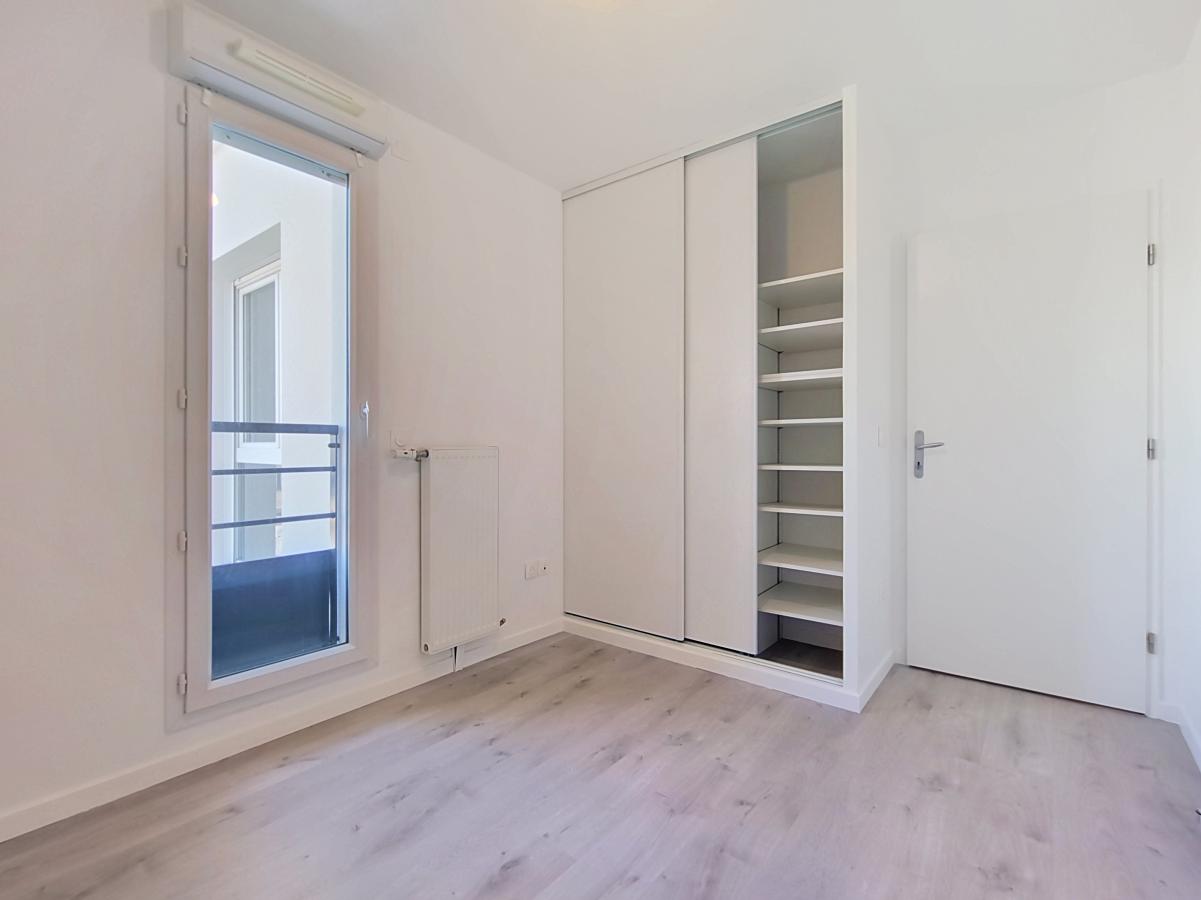 3 pièces - 3ème étage - 64m² - 1 107,92 € - Photo #3