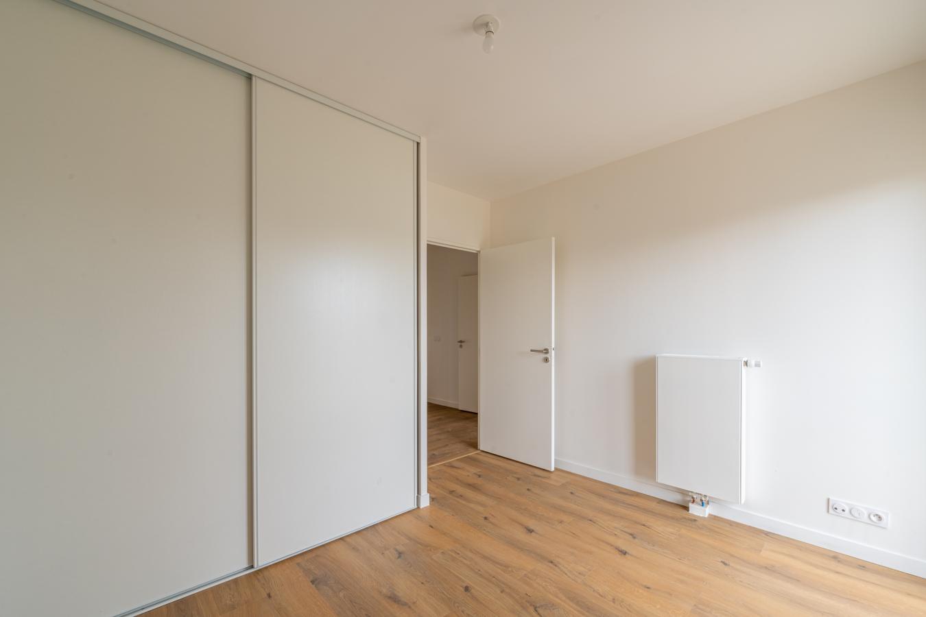 
																																							5 pièces - 
																																						RDC - 96m² - 1 673,95 € - Photo #6