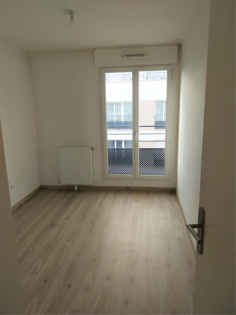 
																																							3 pièces - 
																																						3ème étage - 61m² - 1 101,64 € - Photo #3