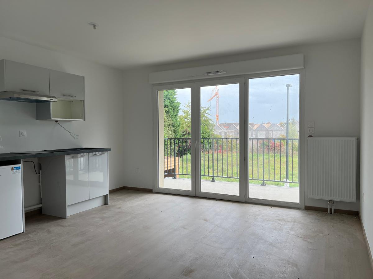 
																																							1 pièce - 
																																						2ème étage - 27m² - 374,76 € - Photo #1