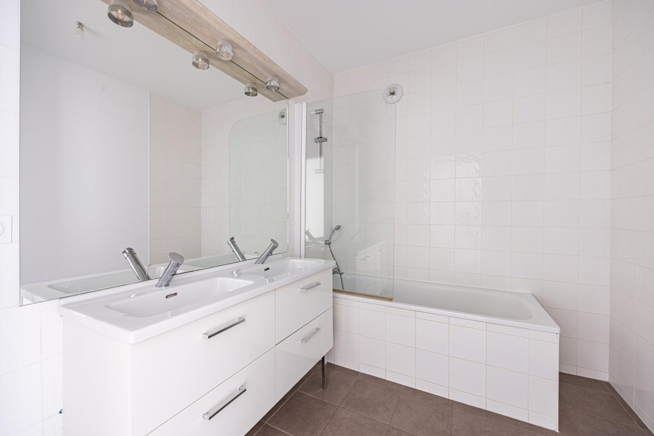 
																			3 pièces - 
																		1er étage - 80m² - 1 798,89 € - Photo #4