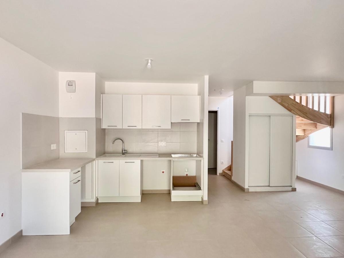 
																			5 pièces - 
																		RDC - 114m² - 2 712,56 € - Photo #3