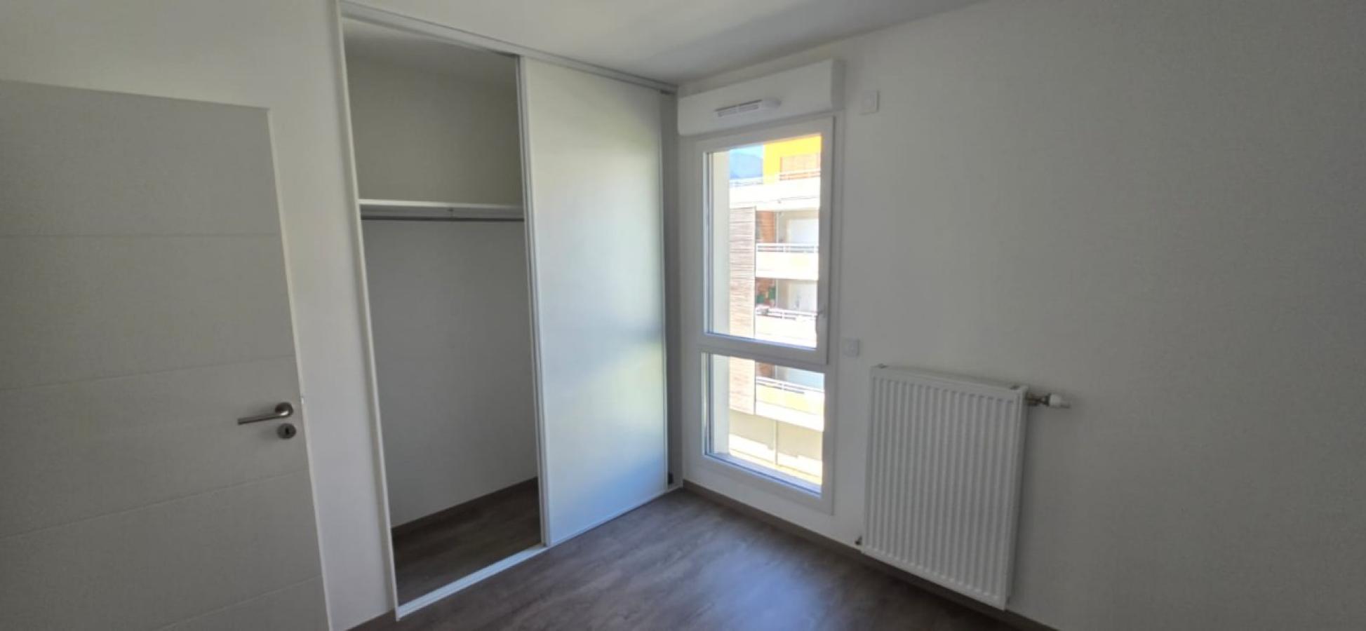 
																			3 pièces - 
																		3ème étage - 63m² - 911,46 € - Photo #5