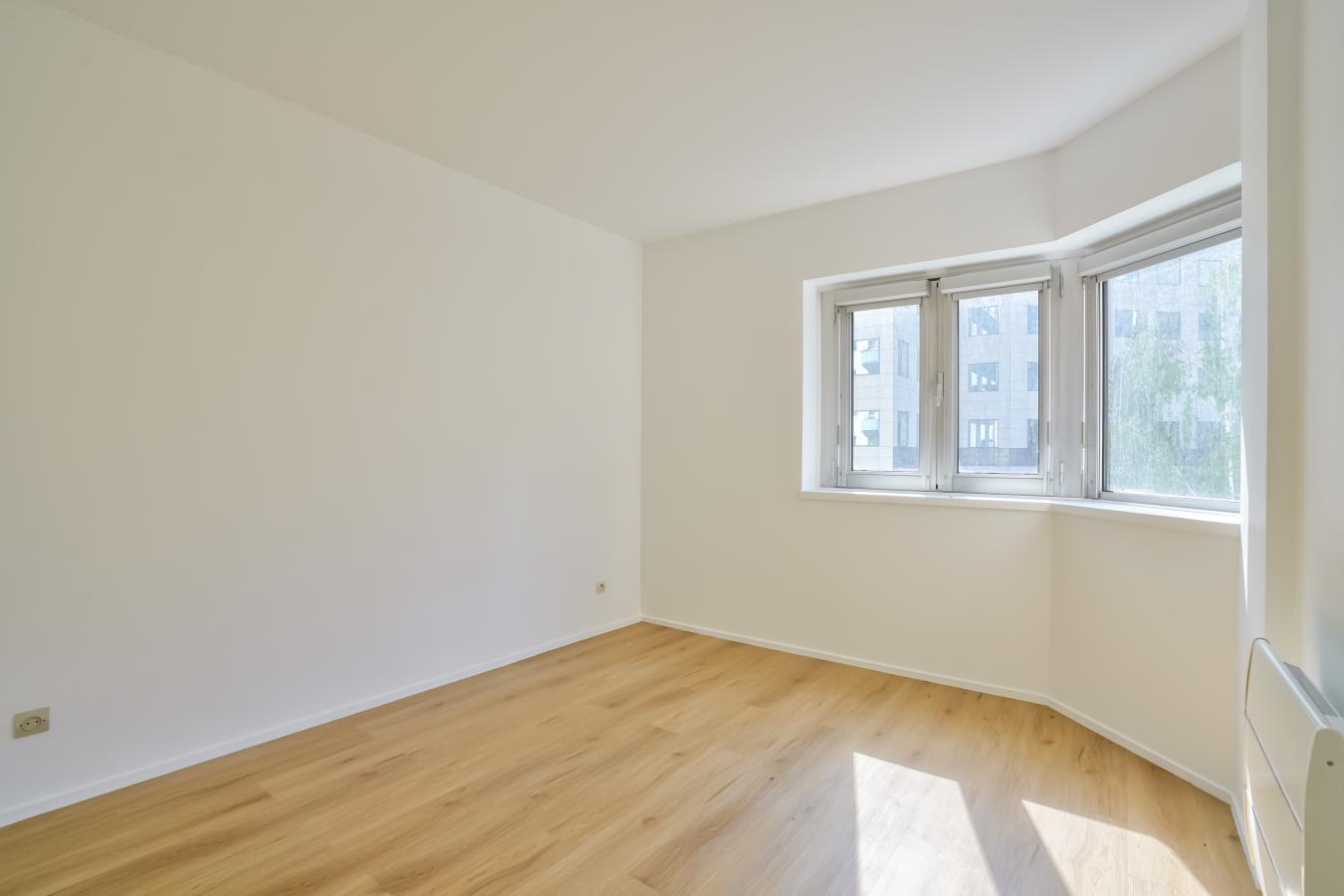 
																																							3 pièces – 
																																						3ème étage – 66m² - 370 000 € - Photo #4