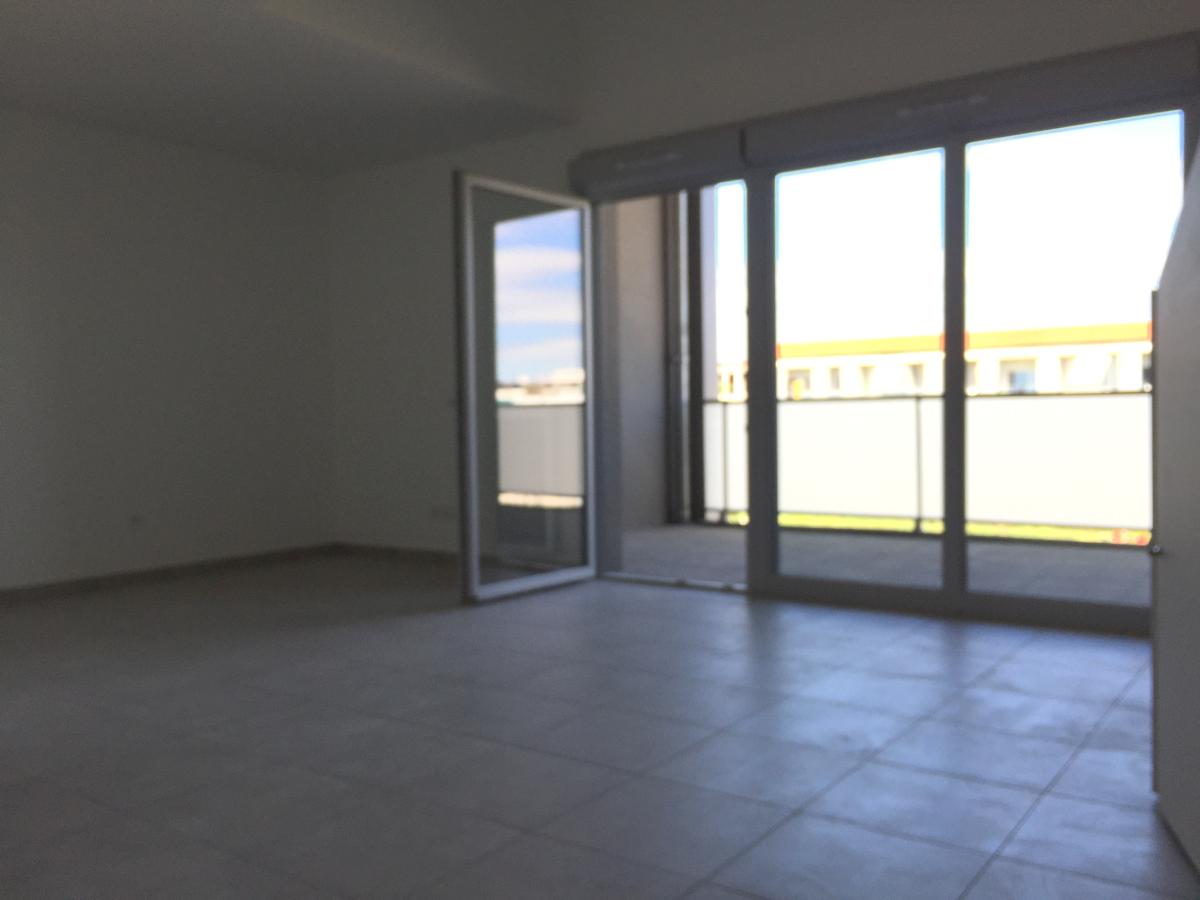 
																																							3 pièces - 
																																						1er étage - 63m² - 917,93 € - Photo #1