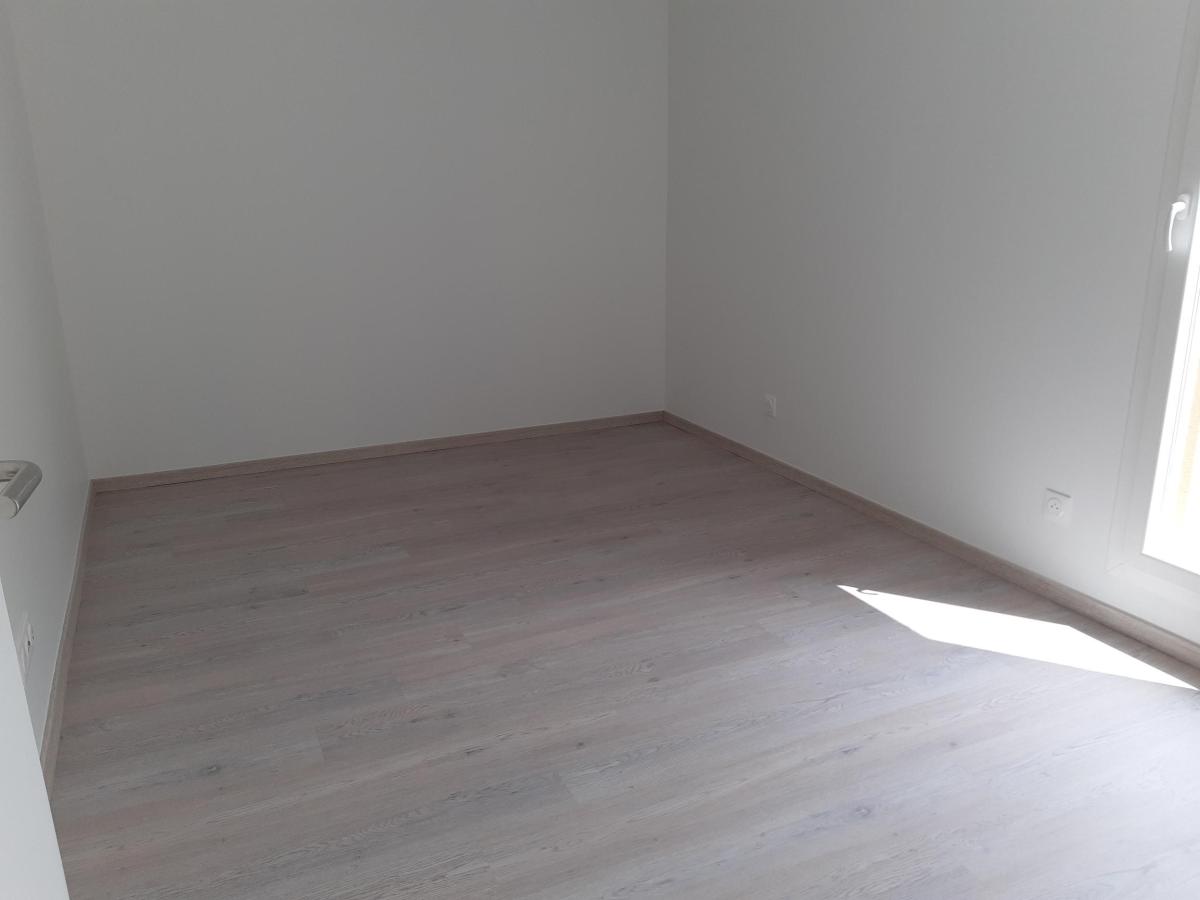 4 pièces - 3ème étage - 78m² - 1 015,68 € - Photo #1
