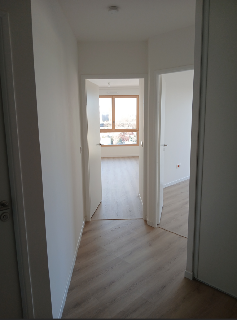 
																			2 pièces - 
																		4ème étage - 45m² - 1 161,97 € - Photo #2