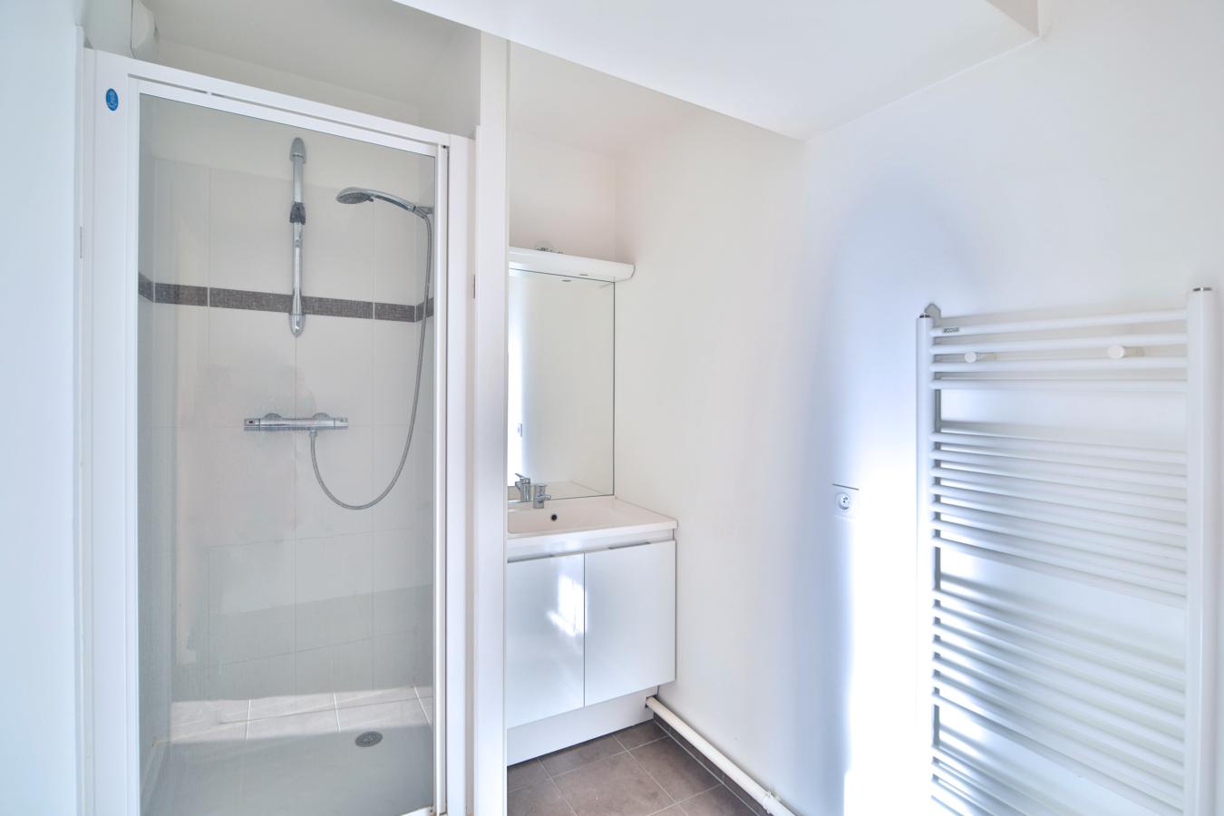 
																																							2 pièces - 
																																						2ème étage - 45m² - 893,97 € - Photo #5