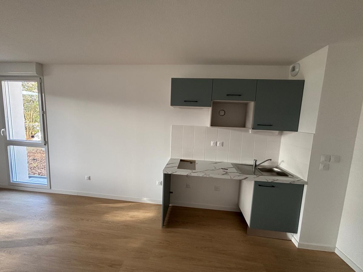 
																			2 pièces - 
																		RDC - 59m² - 695,75 € - Photo #4