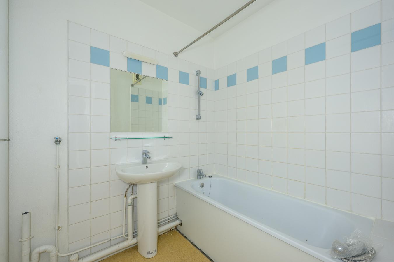 4 pièces - 1er étage - 74m² - 1 878,11 € - Photo #5