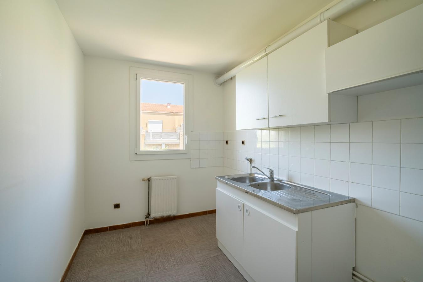 
																																							4 pièces - 
																																						3ème étage - 79m² - 173 900 € - Photo #4
