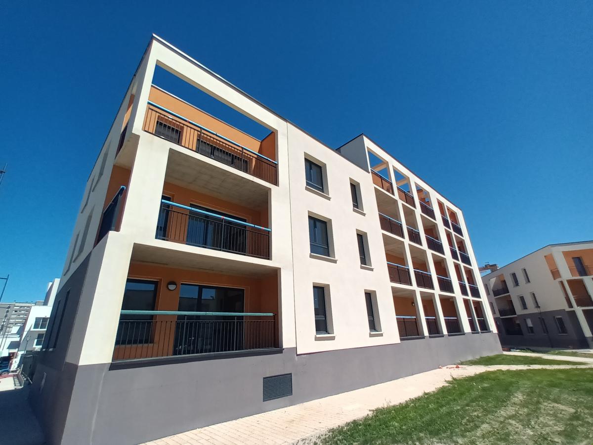 3 pièces - 3ème étage - 62m² - 963,53 € - Photo #2