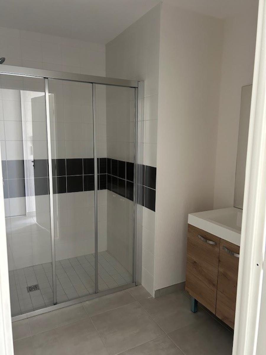 
																			2 pièces - 
																		3ème étage - 45m² - 729,11 € - Photo #5