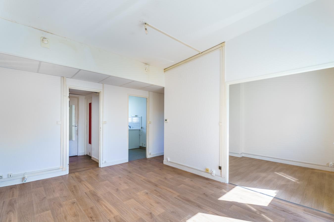 
																			4 pièces - 
																		3ème étage - 62m² - 628,38 € - Photo #1