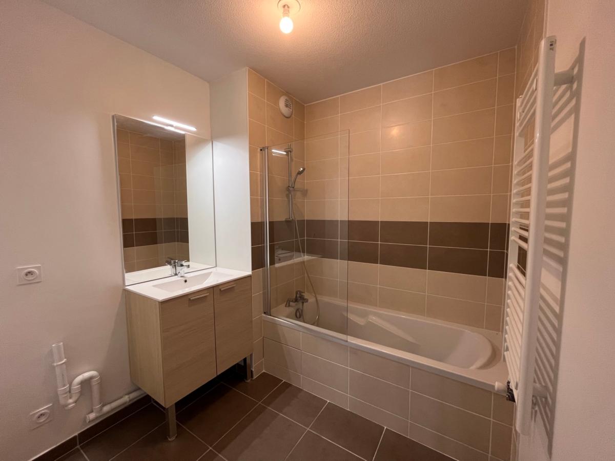 
																																							2 pièces - 
																																						1er étage - 44m² - 647,34 € - Photo #4