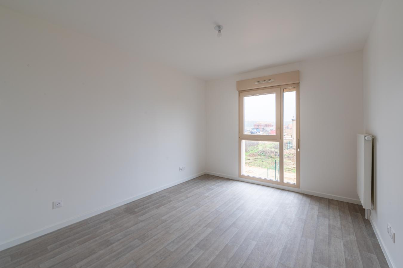 3 pièces - 1er étage - 67m² - 1 268,29 € - Photo #2
