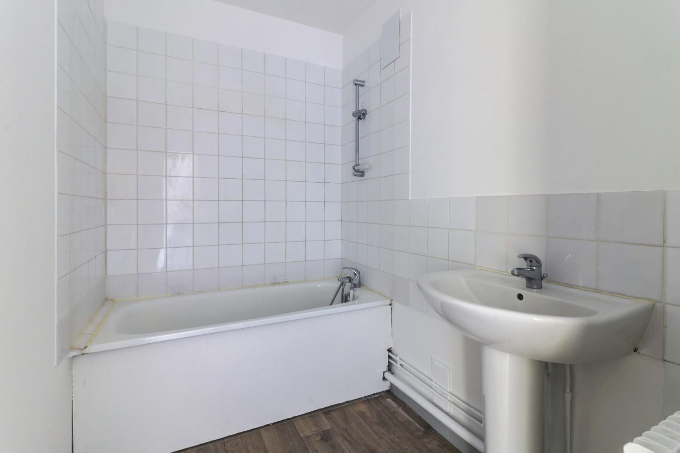 
																																							4 pièces - 
																																						4ème étage - 81m² - 635,75 € - Photo #3