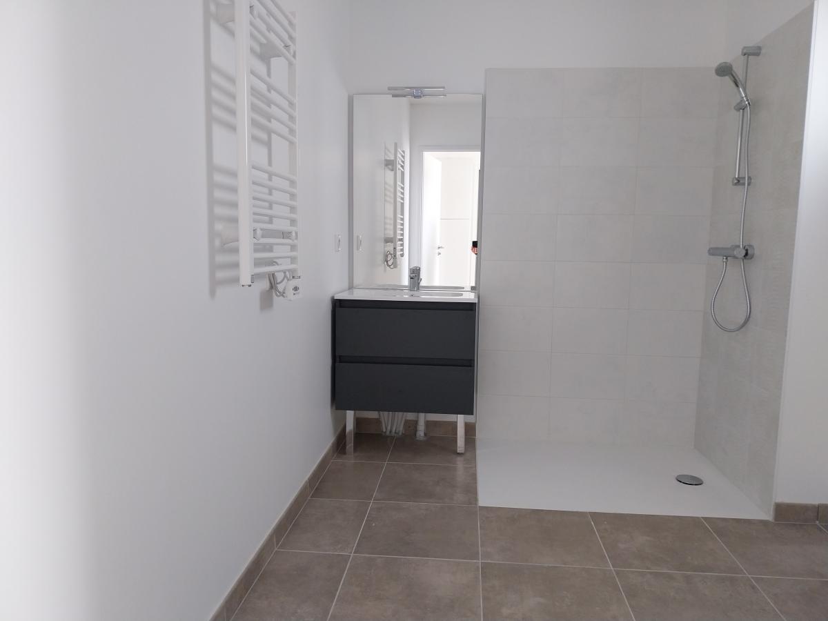 
																																							4 pièces - 
																																						RDC - 97m² - 1 194,35 € - Photo #5